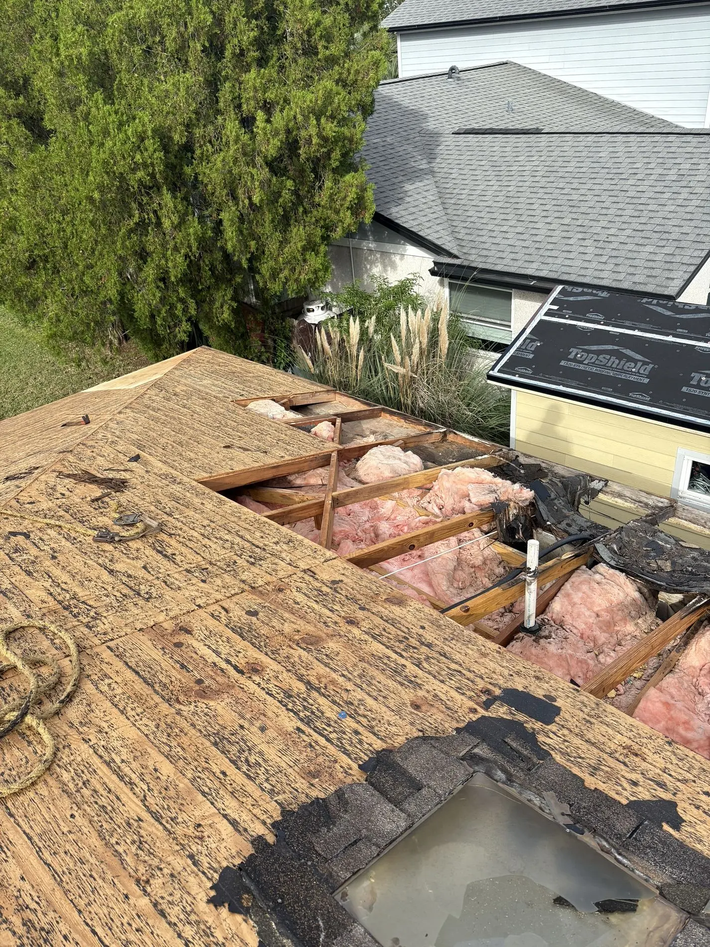 Emergency-Roof-Repair-Jacksonville-FL-2